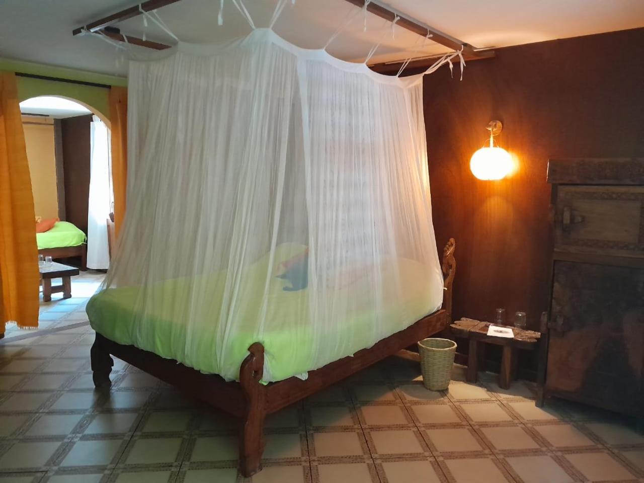 Les Collines De Niassam Villa Palmarin Bagian luar foto